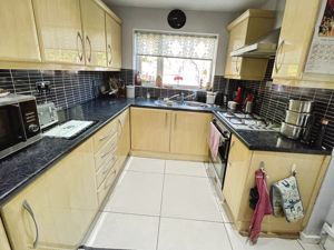 Kitchen- click for photo gallery